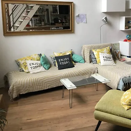 Loft T3 Atypical Saint-Denis (Seine-Saint-Denis)